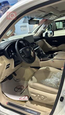 تويوتا لاندكروزر